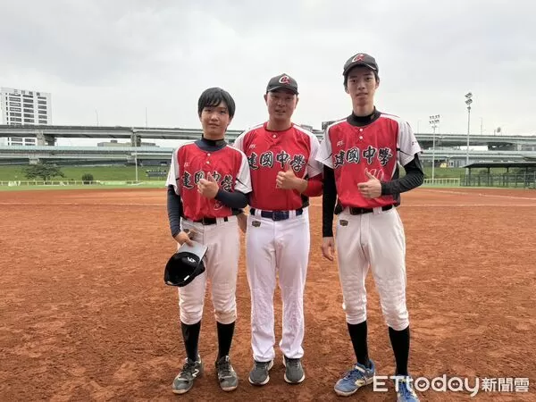 ▲建中教頭談帶兵哲學 輸比贏更有意義。(圖/記者胡冠辰攝)