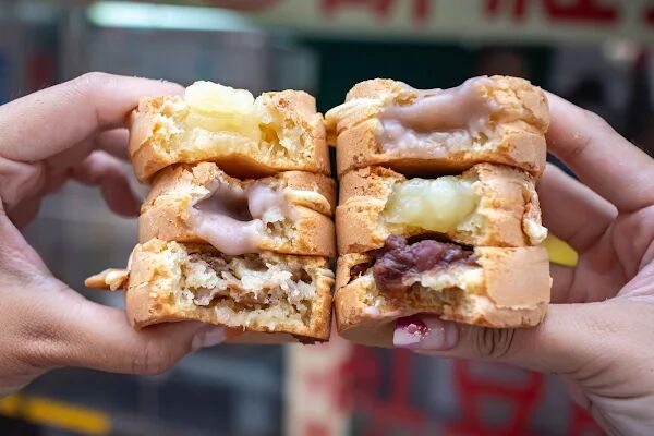 ▲▼桃園中壢美食「3個十元紅豆餅」雞蛋糕竟然用鮮奶而不是奶粉!(圖/部落客美熊提供)