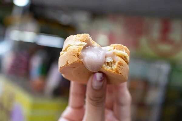 ▲▼桃園中壢美食「3個十元紅豆餅」雞蛋糕竟然用鮮奶而不是奶粉!(圖/部落客美熊提供)