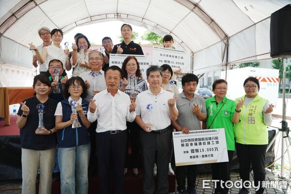 ▲▼ 灣榮「幸福源庇護工場」勞動部評鑑績優心復原者用雙手「擦」亮幸福 。(圖/臺中榮總灣橋分院提供)