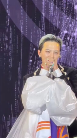 ▲▼全國敲碗「我們要看GD!」 釣出馬來西亞首相PO文:KpopForever。(圖/Instagram/anwaribrahim_my/)