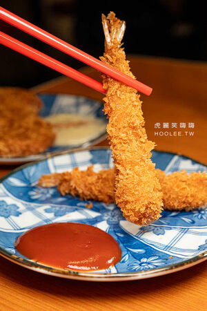 ▲▼「梓村麵屋」高雄濃厚系雞白湯拉麵!肉控必點肋排叉燒特盛辣味噌,還有柑橘醬油拉麵與叉燒飯。(圖/部落客虎麗提供)