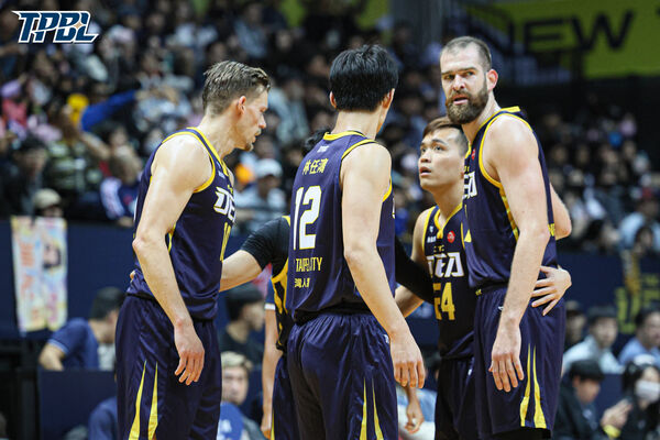 ▲特攻飛克、林韋翰,攻城獅劉丞勳。(圖/TPBL職籃提供)