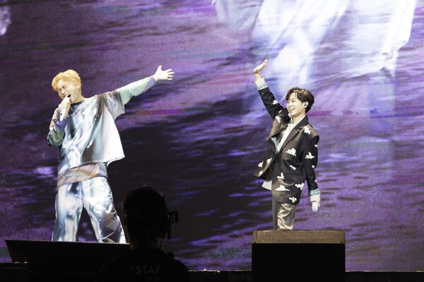 ▲▼理想混蛋和青峰合唱〈下雨的夜晚〉。(圖/何樂音樂提供)