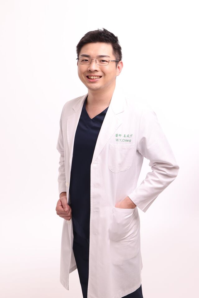 ▲▼高雄長庚醫院眼科主治醫師、高雄大同醫院眼科主任 姜威宇。(圖/提供)