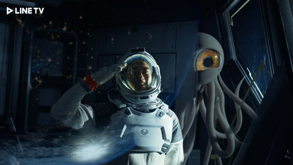 ▲《星際救援》傅孟柏飾演太空人,挑戰極限拍攝。(圖/LINE TV提供)