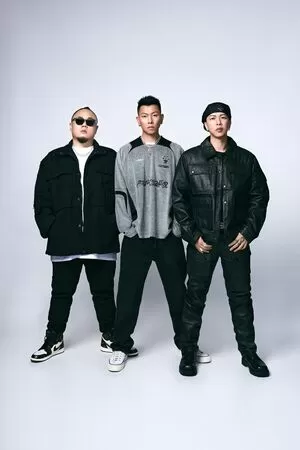 ▲金馬62搶先預告精彩表演內容,由嘻哈天團頑童MJ116、兩位金曲歌后李竺芯和孫盛希,以及金曲創作歌手黃奇斌擔任表演嘉賓。戴佩妮、9m88等,屆時也將登台演唱他們今年入圍金馬獎的電影歌曲。兩度提名金馬獎最佳女主角的王淨,則將獻聲配音,為典禮唸讀所有入圍者名單。。(圖/金馬執委會提供)