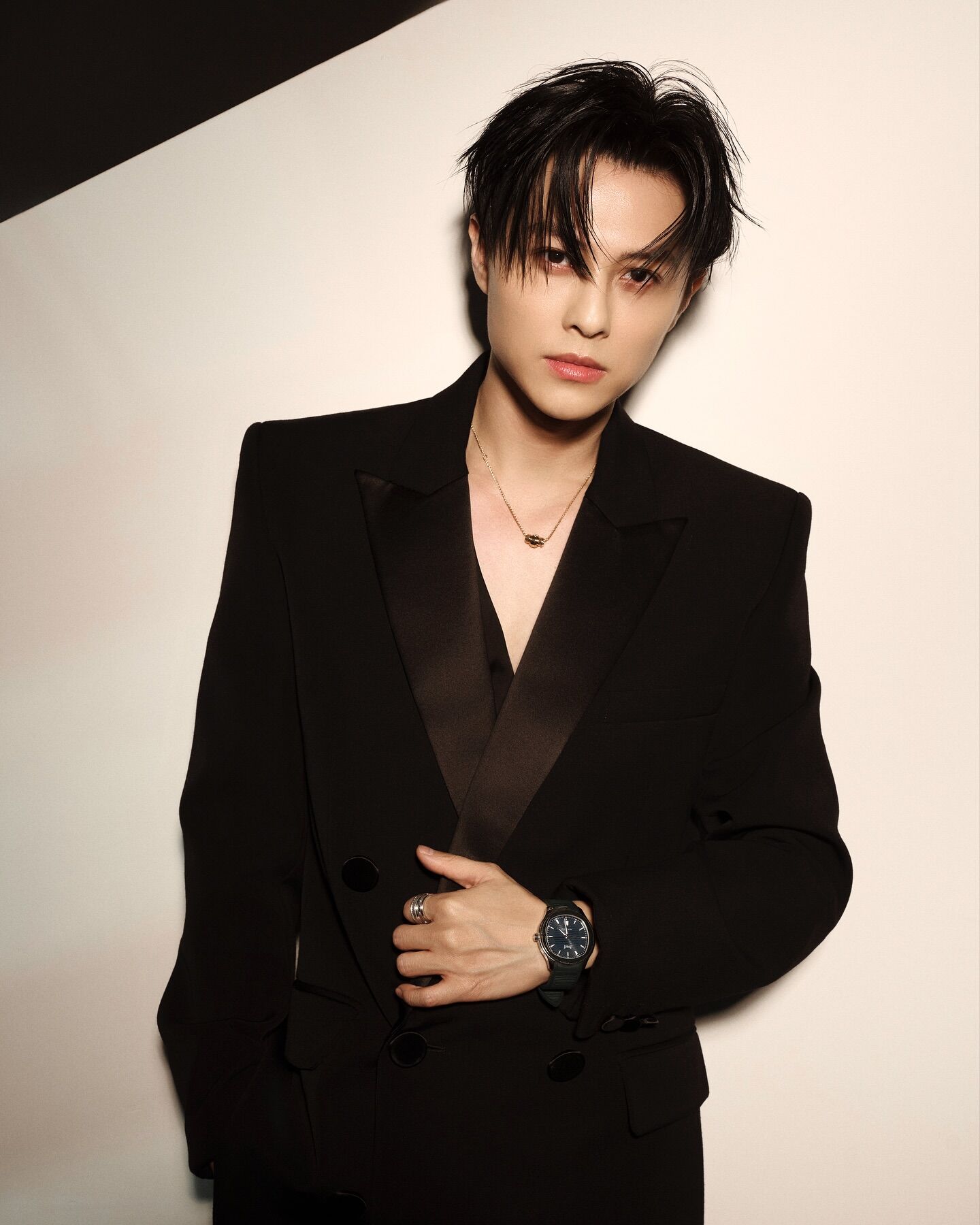 ▲▼王子道歉不夠!葛斯齊緊咬「西洋出軌團」。(圖/翻攝自臉書)