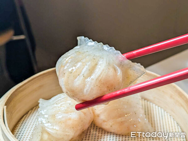 ▲▼米其林一星餐廳推新品牌「三點三」 道地港點168元起。(圖/記者黃士原攝)