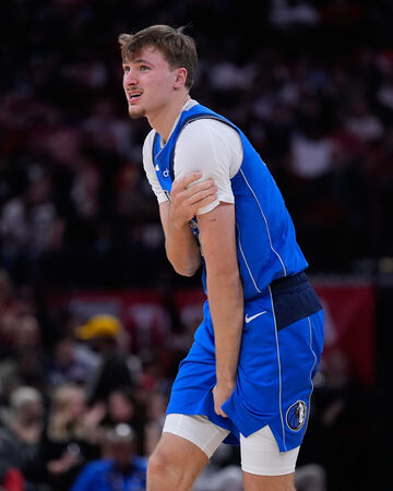 ▲火箭湯普森、杜蘭特強勢出擊,喜迎4連勝、獨行俠狀元「旗子哥」弗拉格決勝期遭對手封阻。(圖/達志影像/美聯社)