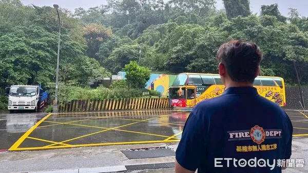 ▲中央警大參訪基隆無人機隊。(圖/記者郭世賢翻攝)