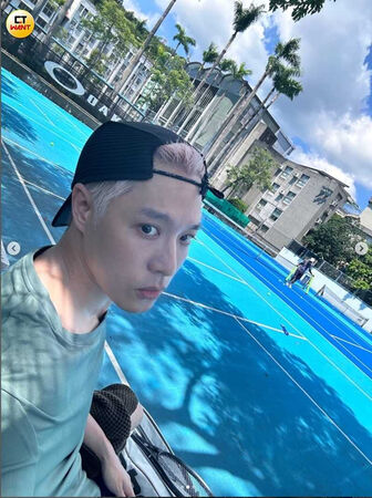 多人運動1/周湯豪深夜男女同樂被拍 公園綠地吞雲吐霧已違法