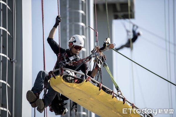 ▲▼2025 GRIMP Taiwan 國際繩索救助邀請賽,在極限考驗中,KRRT隊員們展現了超凡的意志力與專業技術。(圖/記者吳世龍翻攝)