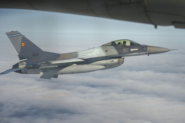 ▲▼ 羅馬尼亞F-16戰機。(示意圖/達志影像/美聯社)