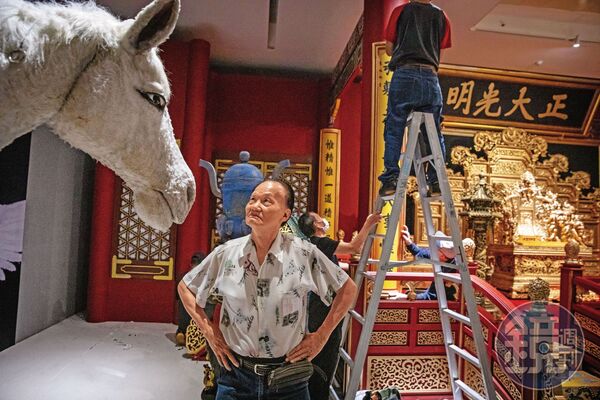 沒有名字的鐵牛2/身分證曾被登記是奴隸 為翻身拚命加班被稱為鐵牛