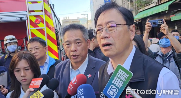 ▲▼桃園南門市場大火,攤商燒毀大半。(圖/記者沈繼昌翻攝)