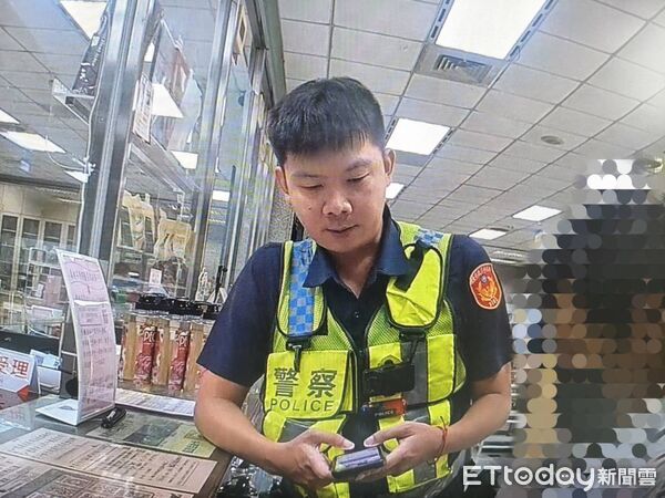 ▲東港警方成功阻止陳男匯款。(圖/記者陳崑福翻攝)