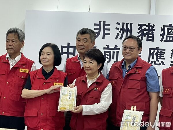 ▲▼台中市長盧秀燕表示,國中小明天起營養午餐可吃溫體豬肉。(圖/記者鄧木卿攝)