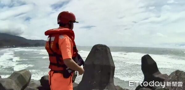 ▲▼台北港落海。(圖/記者陳以昇翻攝)