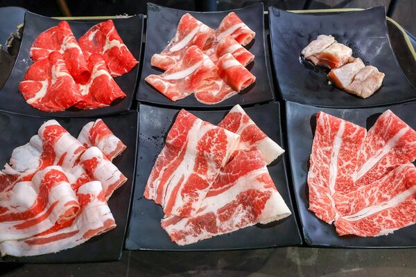 ▲▼台北中山區麻辣火鍋吃到飽推薦「椒心苑麻辣鍋」!(圖/部落客陳小可提供)