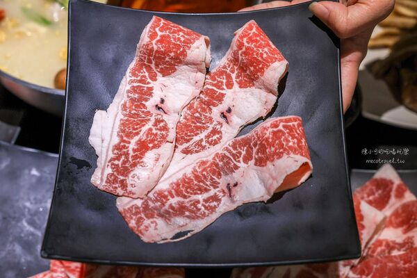 ▲▼台北中山區麻辣火鍋吃到飽推薦「椒心苑麻辣鍋」!(圖/部落客陳小可提供)