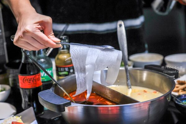 ▲▼台北中山區麻辣火鍋吃到飽推薦「椒心苑麻辣鍋」!(圖/部落客陳小可提供)