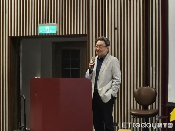 ▲▼前國安會祕書長蘇起6日出席政大外交系舉辦「兩岸關係的談判協商:從回顧中找解方」座談會。(圖/記者陳冠宇攝)