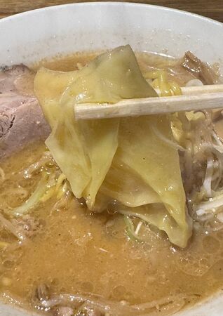 ▲▼札幌味噌拉麵創始店「すみれ(薄野店)」,開枝散葉一甲子。(圖/部落客小虎提供)