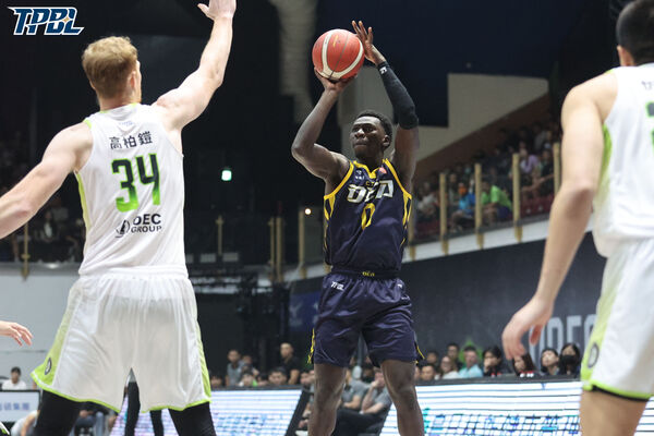 ▲夢想家林俊吉、馬建豪,特攻阿巴西、內馬、馬可。(圖/TPBL職籃提供)