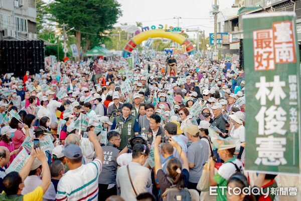 ▲林俊憲在安南區成立後援會,現場湧入逾五千名支持者,展現強大基層動能。(記者林東良翻攝,下同)