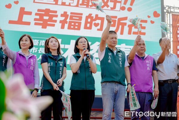 ▲林俊憲在安南區成立後援會,現場湧入逾五千名支持者,展現強大基層動能。(記者林東良翻攝,下同)