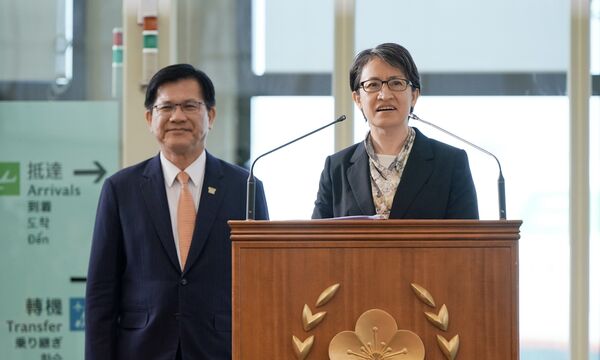 ▲▼外交部長林佳龍陪同副總統蕭美琴應邀赴歐洲出席「對中政策跨國議會聯盟」(IPAC)布魯塞爾年會演講返國談話。(圖/翻攝自Facebook/林佳龍)