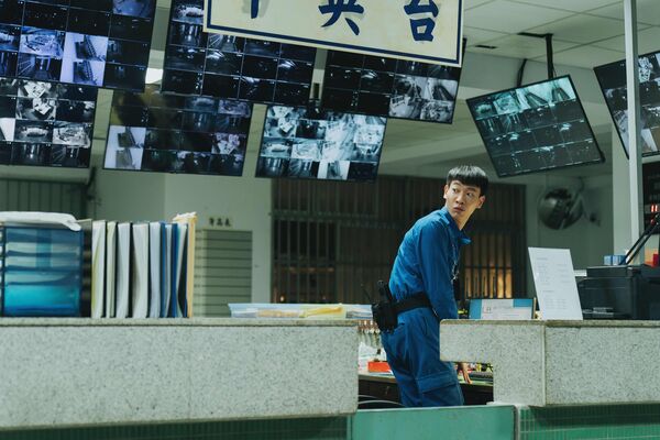 ▲李國強在影集《監所男子囚生記》中展現喜感與反差魅力。(圖/愛奇藝國際版、壹壹影業提供)