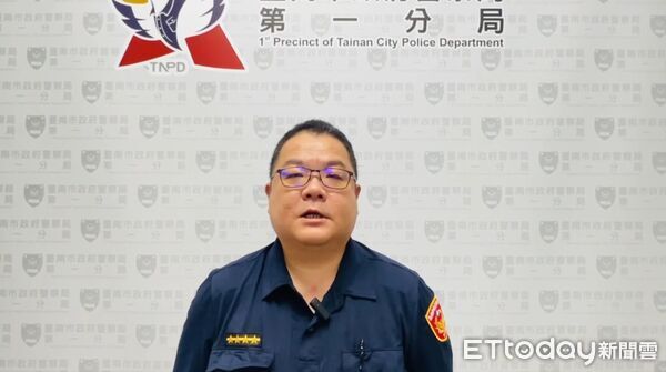 ▲陳姓男子駕自小客車疑逆向行駛與機車對撞,造成吳姓騎士多處受傷。(記者林東良翻攝,下同)