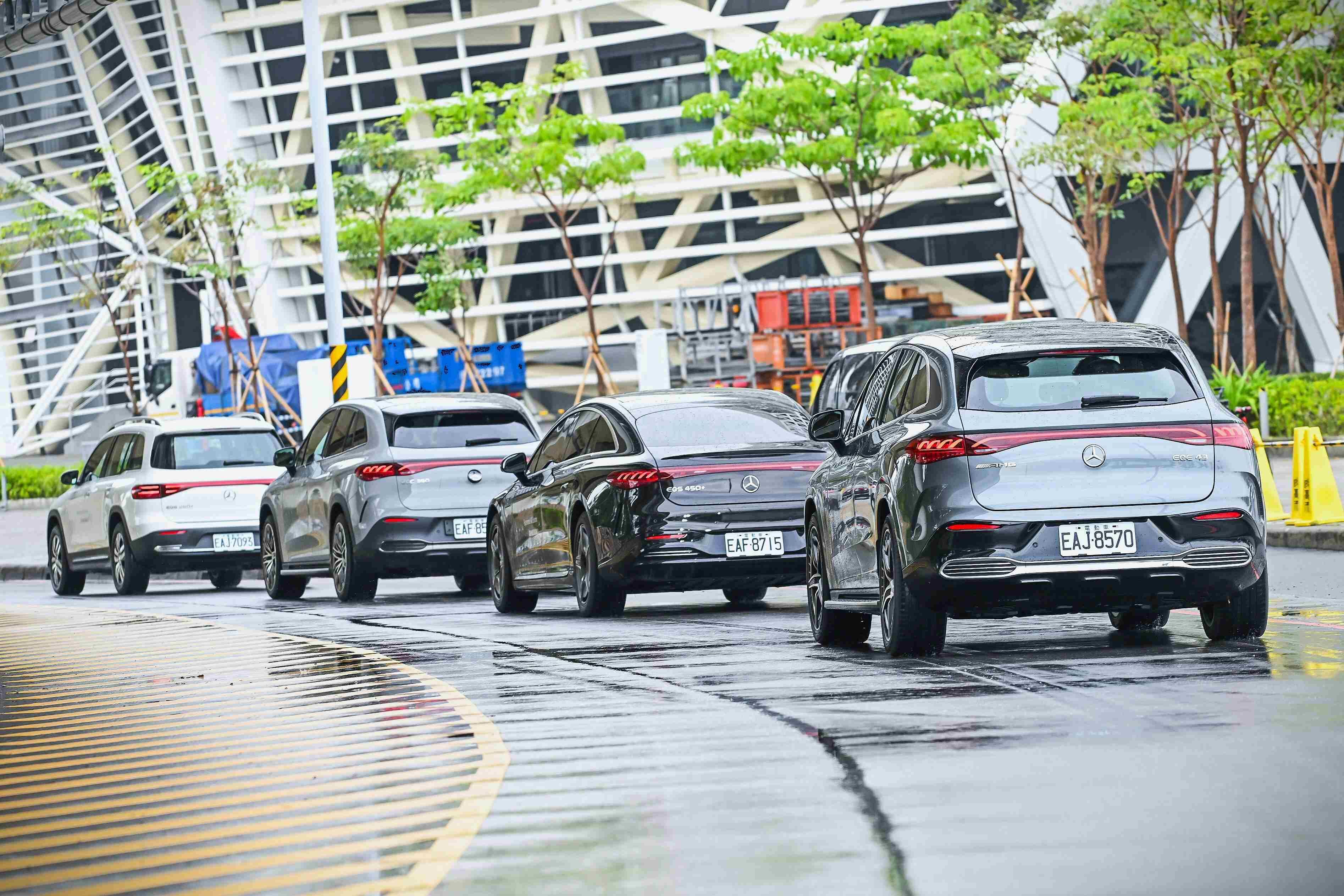 ▲賓士「北中南新車體驗活動」即將開跑 宇宙人開唱打響開幕站。(圖/翻攝自Mercedes-Benz)