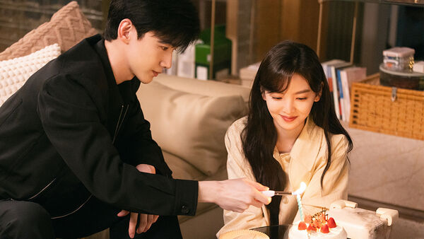 ▲《難哄》由白敬亭、章若楠主演。(圖/中天娛樂台提供)