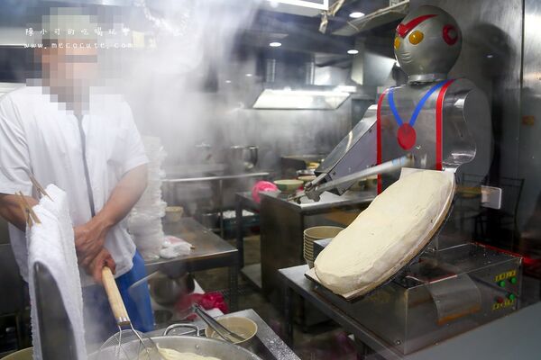 ▲▼天母美食「一品山西刀削麵之家」,推薦番茄牛肉麵蔥油餅!(圖/部落客陳小可提供)