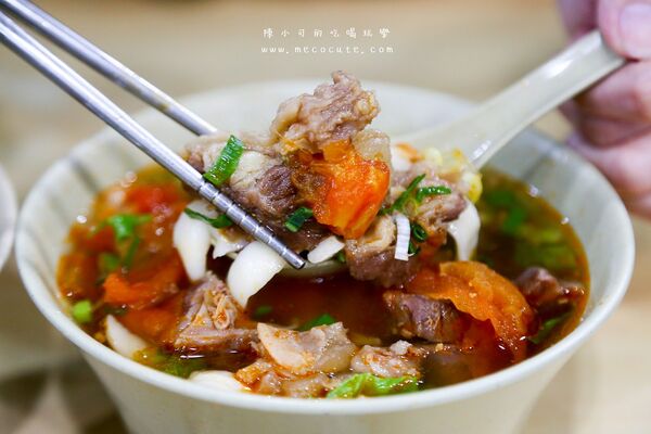 ▲▼天母美食「一品山西刀削麵之家」,推薦番茄牛肉麵蔥油餅!(圖/部落客陳小可提供)