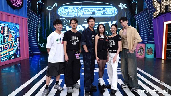 ▲▼曾敬驊與李沐為戲劇《如果我不曾見過太陽》宣傳,在八大電視《娛樂百分百》分享拍攝趣事 。(圖/八大提供)