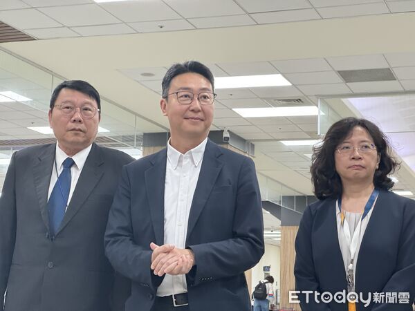 ▲▼交通部長陳世凱今前往松山機場視察。(圖/記者周湘芸攝)