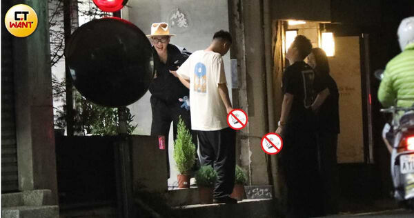 獨家/一放假就找柯震東嗑高級日料 王大陸福態會好友「菸抽到飽」