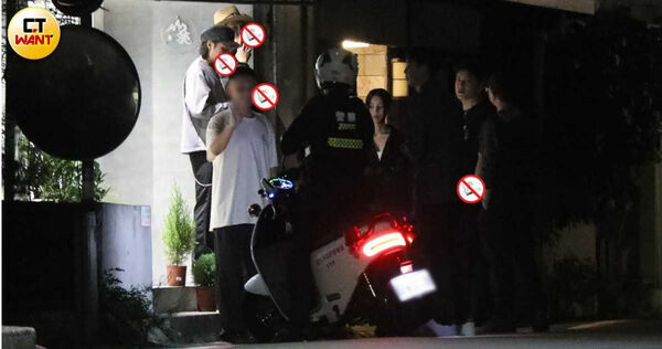 獨家/一放假就找柯震東嗑高級日料 王大陸福態會好友「菸抽到飽」