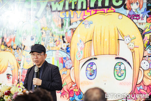 ▲高雄市立美術館館長顏名宏推薦《Mr.の奇想愛情》,許多作品都有藝術家加入高雄限定的元素。(圖/高雄市文化局提供)