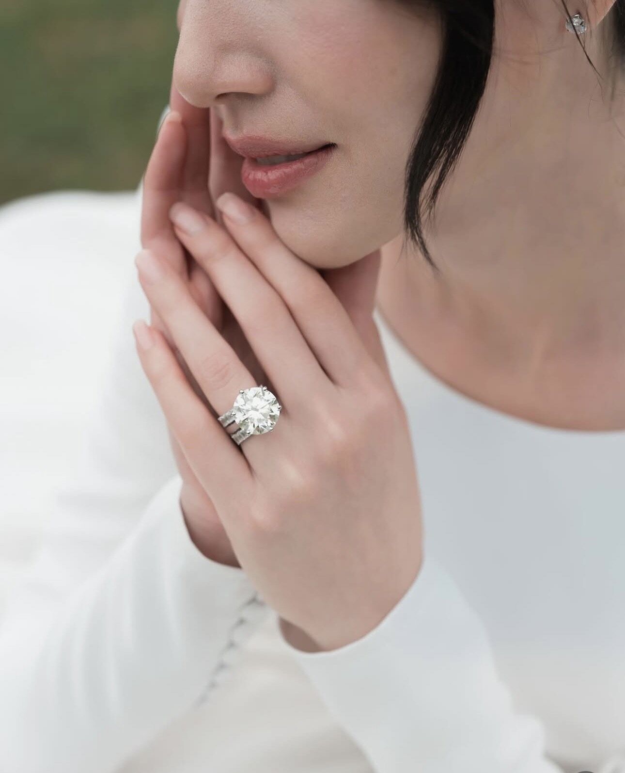 ▲▼ 泰國第一神顏婚紗照 。(圖/翻攝IG)