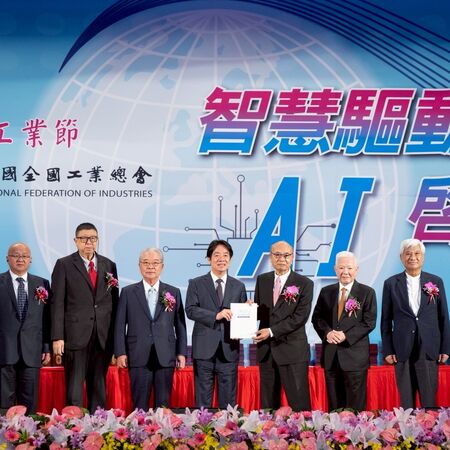 ▲▼外交部長林佳龍11日出席第79屆工業節慶祝大會。(圖/翻攝自Facebook/林佳龍)