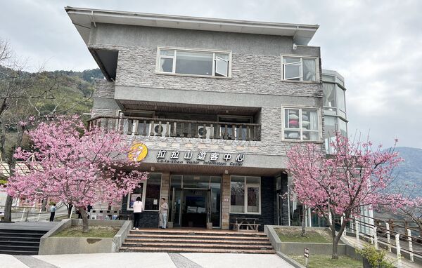 ▲桃園市觀旅局指出,桃市觀光景點及各項活動將陸續恢復正常運作,圖為遊客中心。(資料照/市府觀旅局提供)