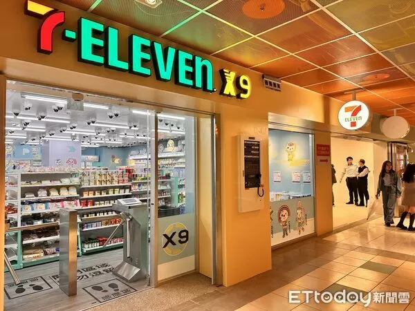 ▲▼7-ELEVEN再攜手工研院於中央大學開設第三間未來超商「X-STORE 9」,採AI影像追蹤技術、140支攝影機與光學雷達實現「拿了就走、免掃碼」,並設置全台首座自動化門市取貨倉,取貨全程零接觸。(圖/記者林育綾攝)