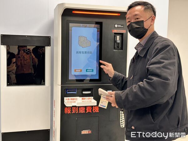 ▲▼7-ELEVEN再攜手工研院於中央大學開設第三間未來超商「X-STORE 9」,採AI影像追蹤技術、140支攝影機與光學雷達實現「拿了就走、免掃碼」,並設置全台首座自動化門市取貨倉,取貨全程零接觸。(圖/記者林育綾攝)