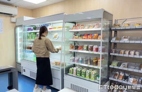 ▲▼全家科技店。(圖/業者提供)