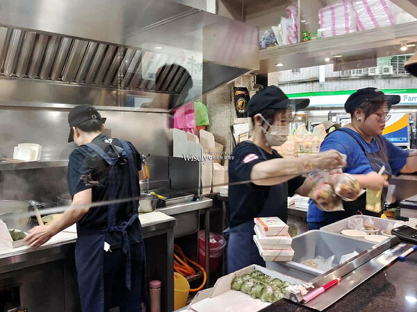 ▲▼台北巧之味手工水餃,主打綠藻干貝水餃。(圖/部落客wisely提供)